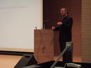 2006-04-03 14:24:37