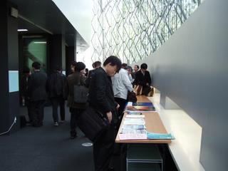 2006-04-04 10:15:41